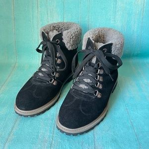 Cloud Nine sheepskin Ladies Kelly Boot sz 8